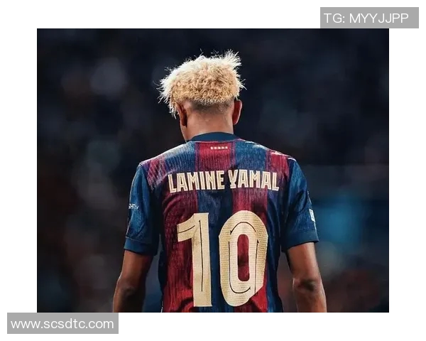 姆巴佩俯瞰亚马尔河畔，展现热情活力与无尽魅力